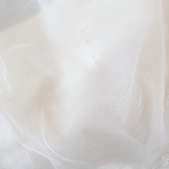 STUNNING IVORY TULLE LACE CORSET PEARL FLORAL TULLE BALLGOWN WEDDING DRESS SZ 6 - Picture 7 of 16